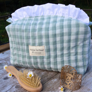 Trousse froufrous vichy vert