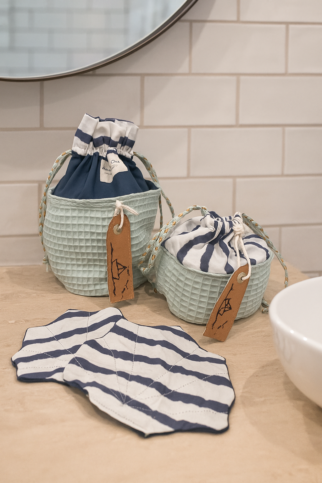Pochons de rangement salle de bain, lingettes lavables, accessoires salle de bain marin, Atelier Sa'Coud, tissu récupéré, chutes de tissus, upcycling