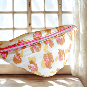 Sac banane Léopard fluo rose